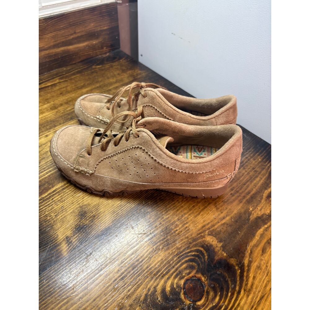 Skechers Tan Sneakers Size 8